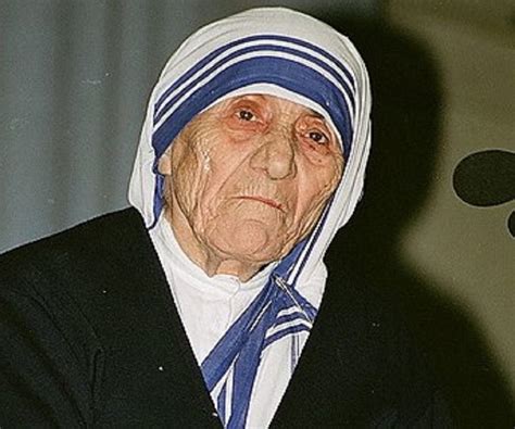 Biography Mother Teresa .